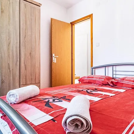 Apartman2 Brkić * Pula
