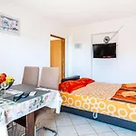 Apartman2 Brkic Apartamento *