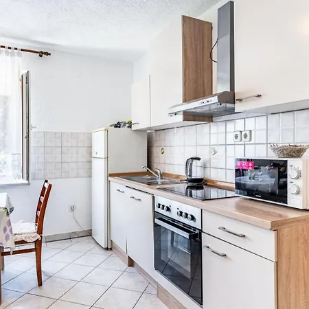 Apartman2 Brkic Pula
